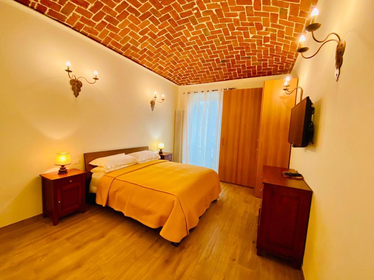 Exquisitely Renovated And Centrally Located Apartment With Free Parking Turín Exteriér fotografie