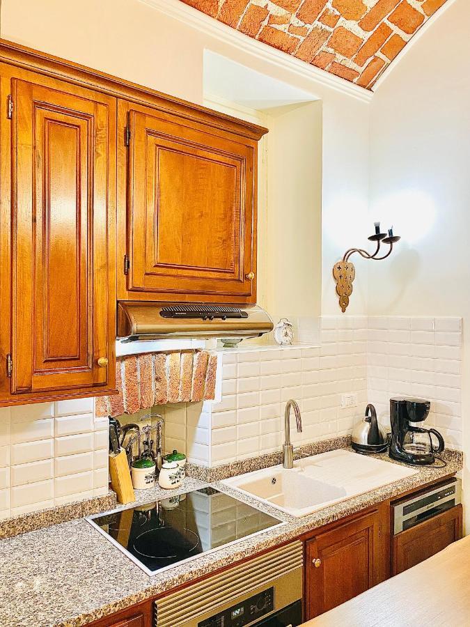 Exquisitely Renovated And Centrally Located Apartment With Free Parking Turín Exteriér fotografie